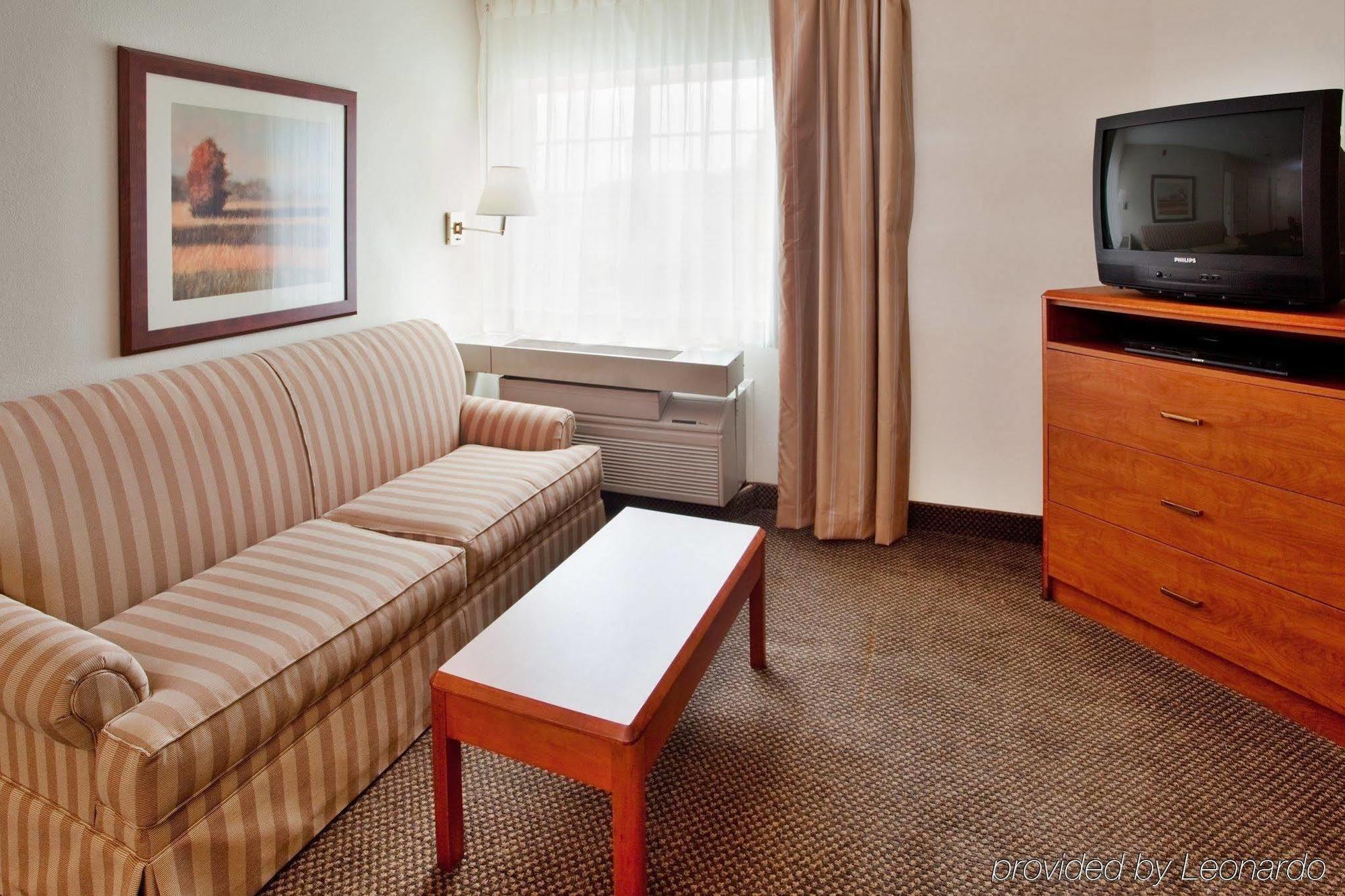 Candlewood Suites Richmond - South, An Ihg Hotel Room photo